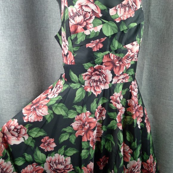Ladies Sleeveless Fit And Flare Floral Dress Large - Picture 6 of 8